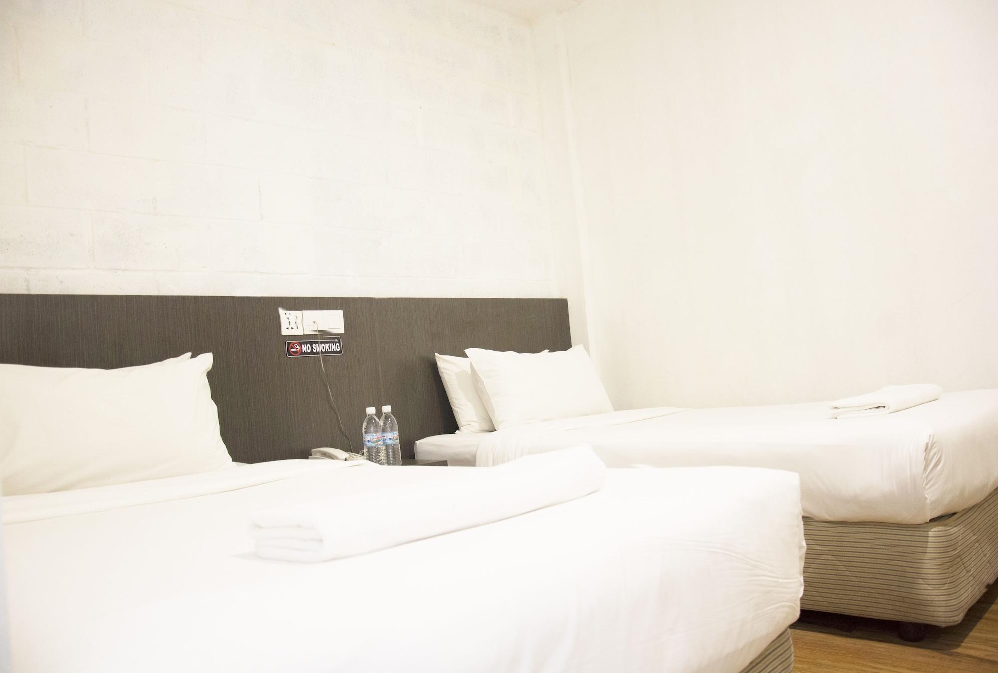 Promenade Service Apartment Кота-Кинабалу Экстерьер фото