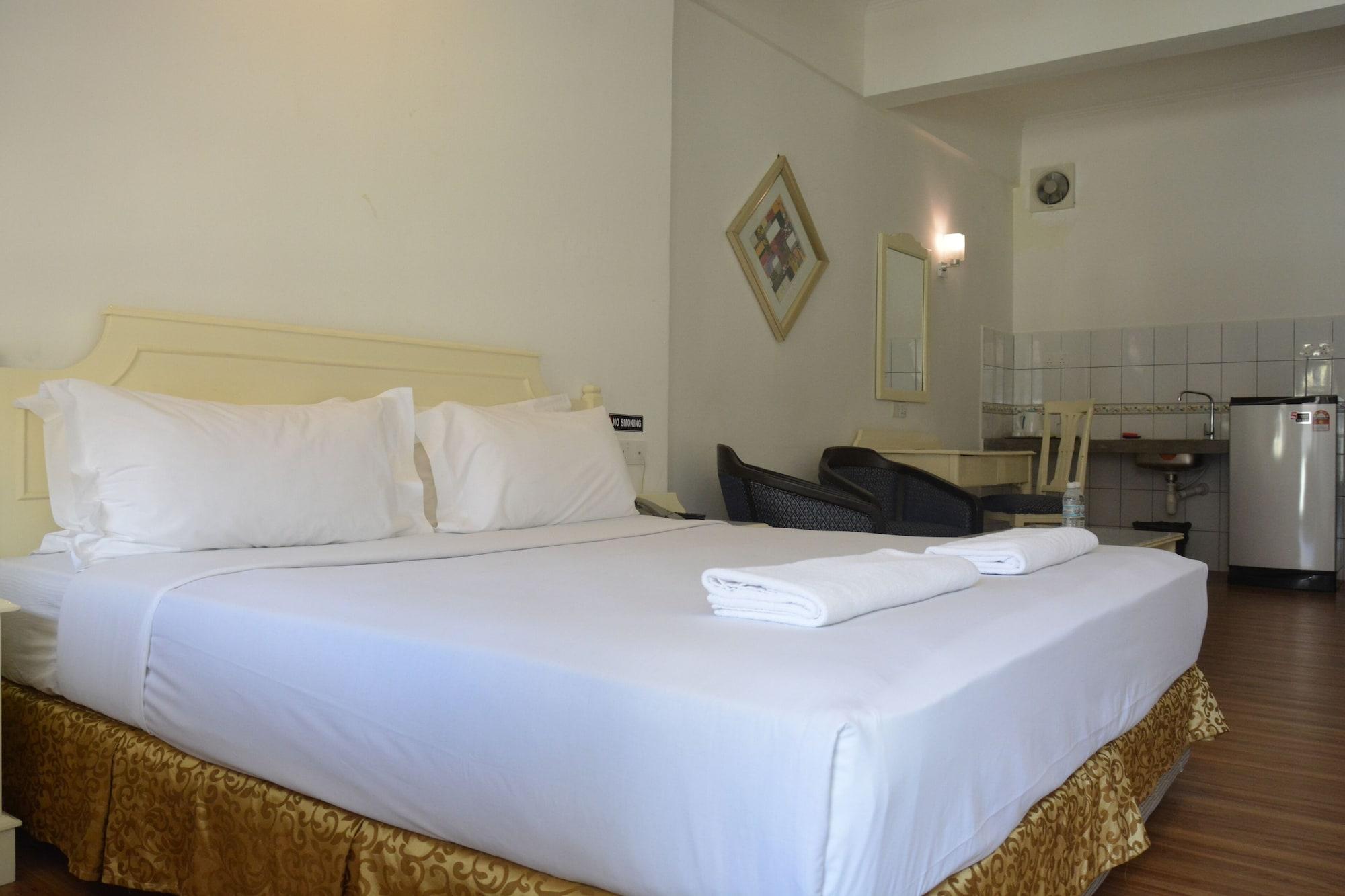 Promenade Service Apartment Кота-Кинабалу Экстерьер фото