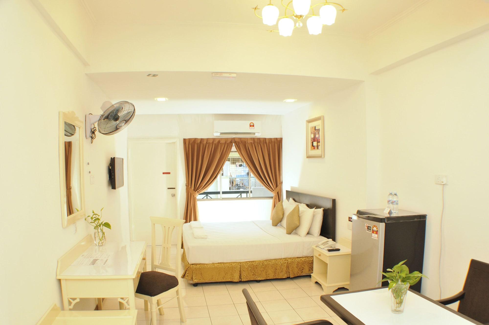 Promenade Service Apartment Кота-Кинабалу Экстерьер фото