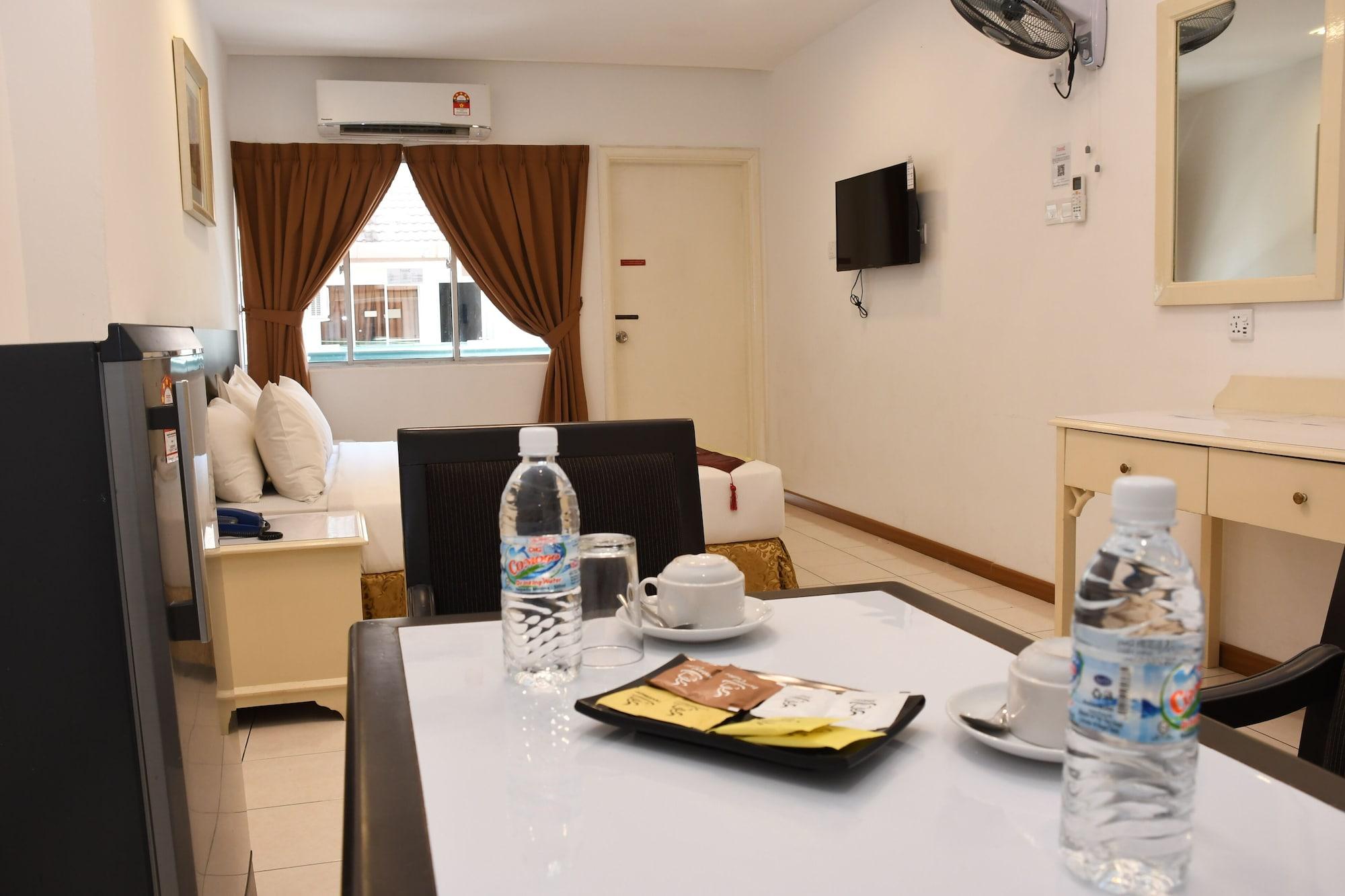 Promenade Service Apartment Кота-Кинабалу Экстерьер фото