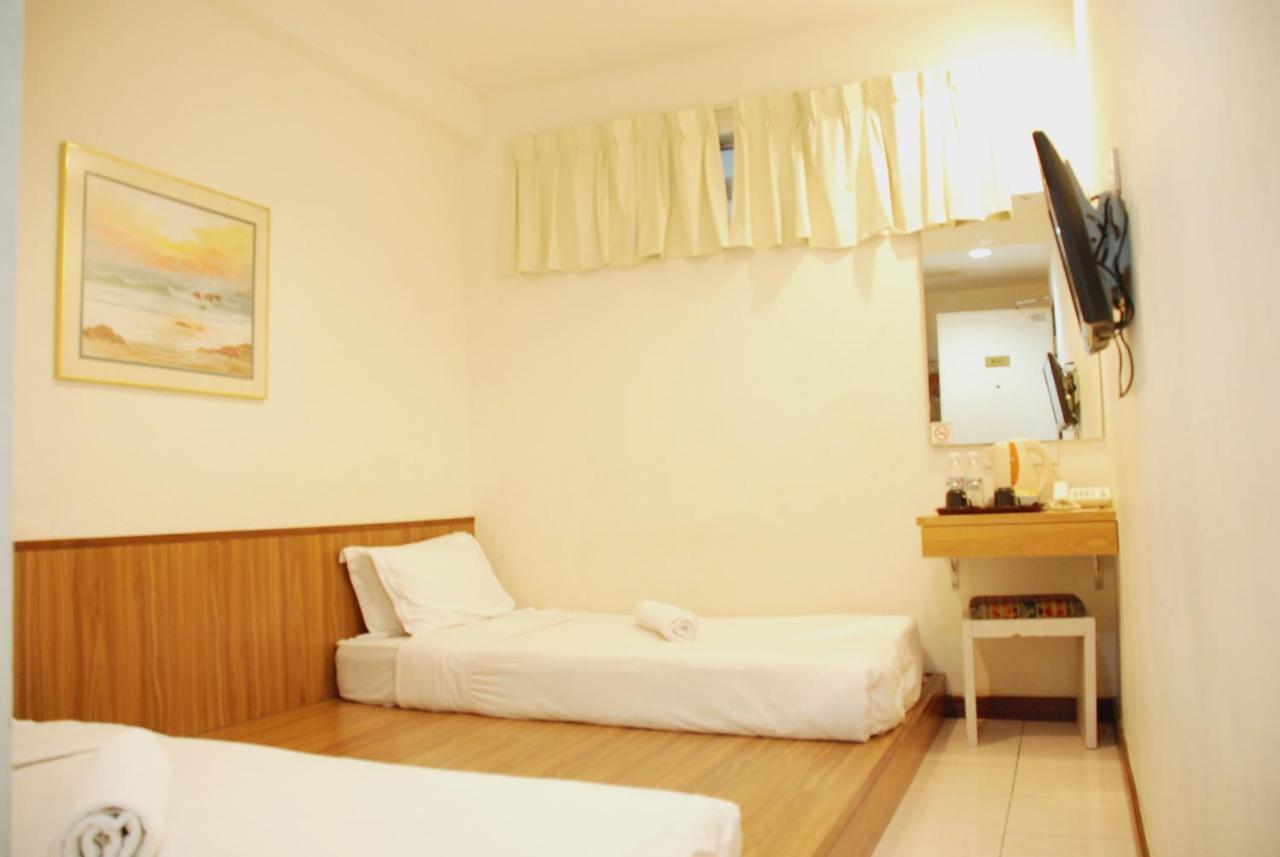 Promenade Service Apartment Кота-Кинабалу Экстерьер фото